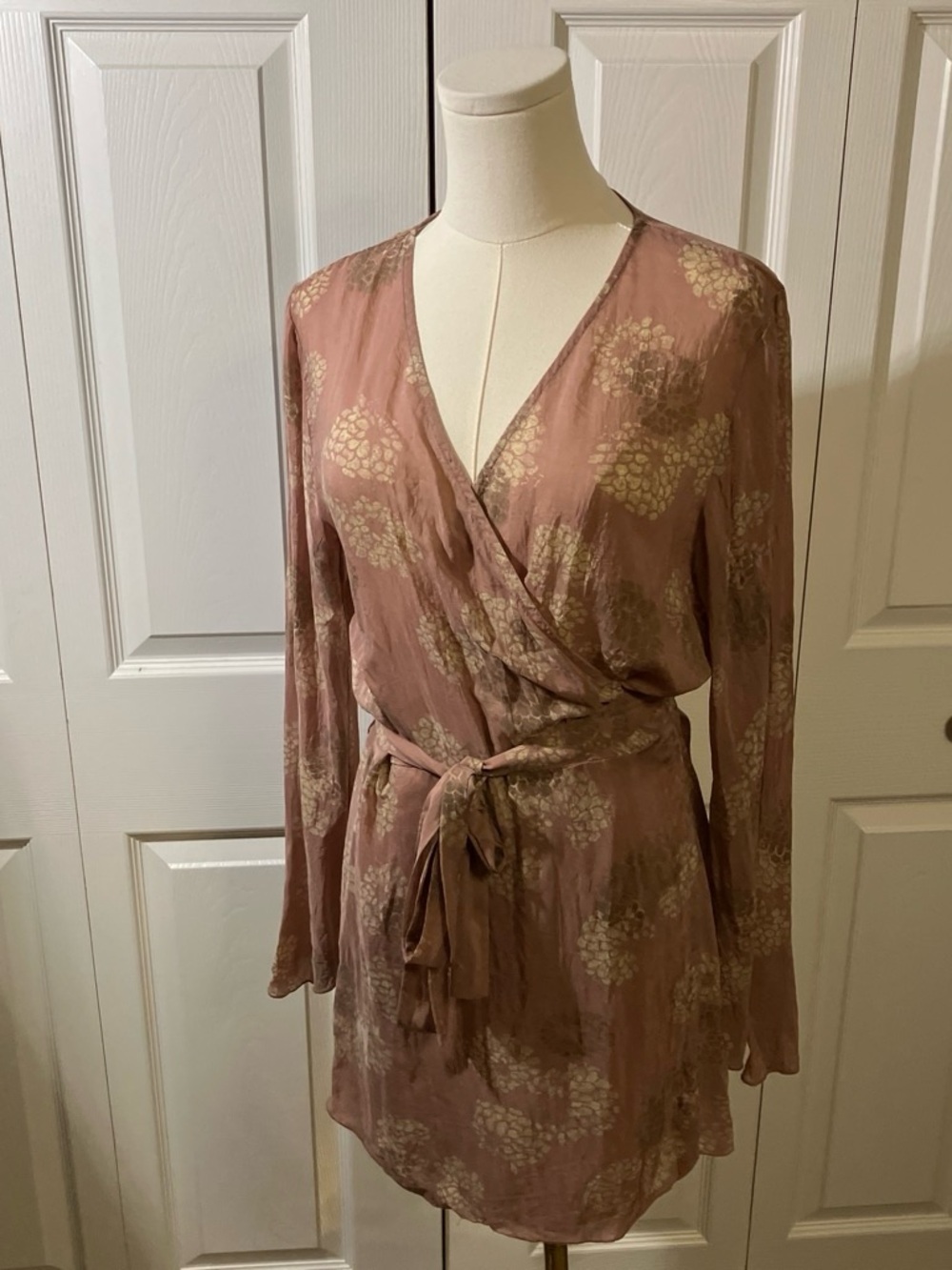 J Jill Mauve Floral Wrap Top with Tie Waist